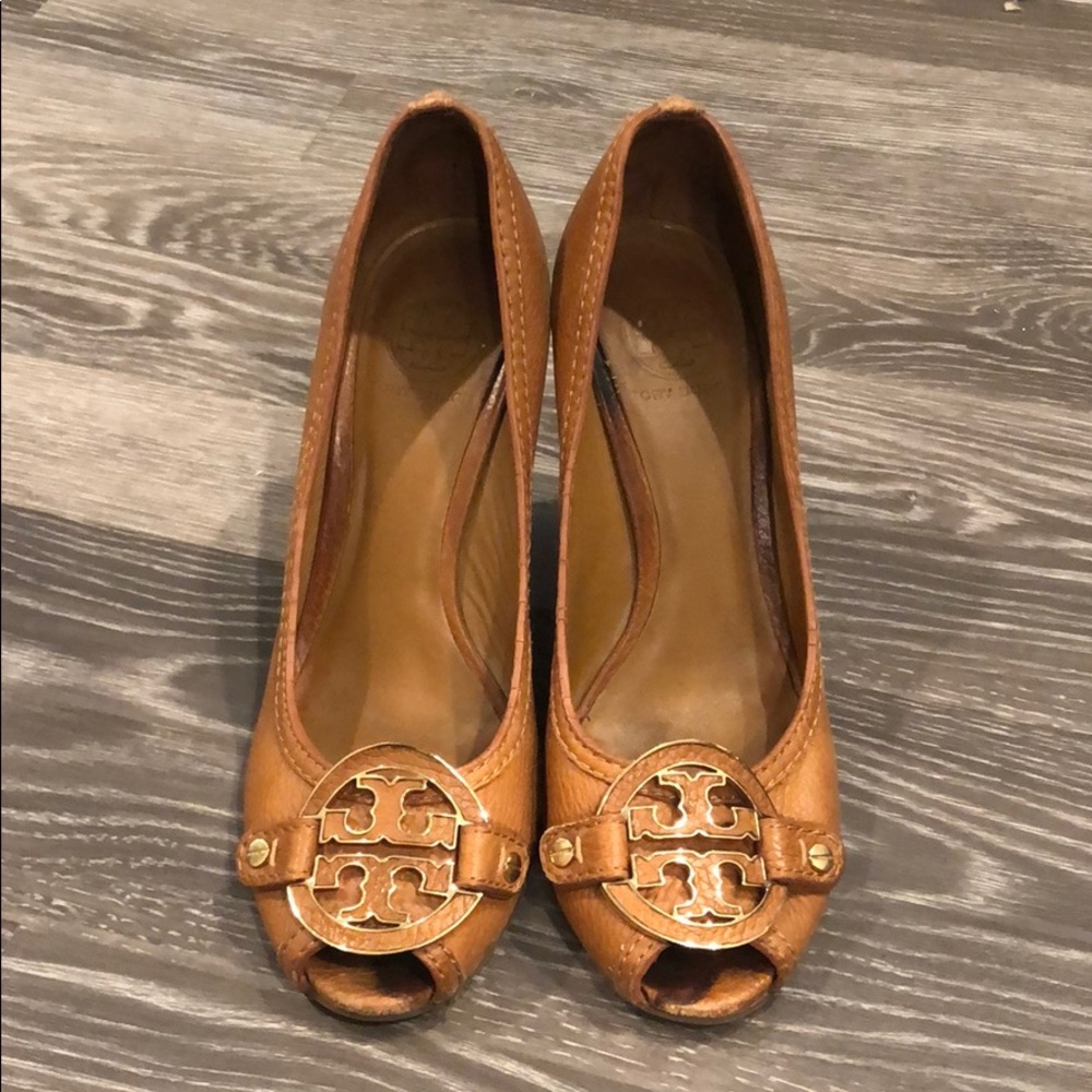 Tory Burch Tan Wedge Heeled Sandal 8.5